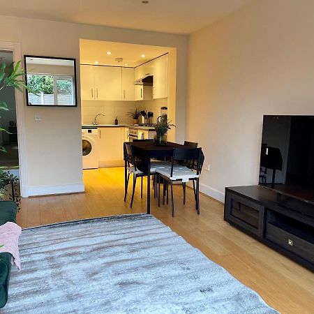 Mapesbury Dell Apartment ลอนดอน ภายนอก รูปภาพ